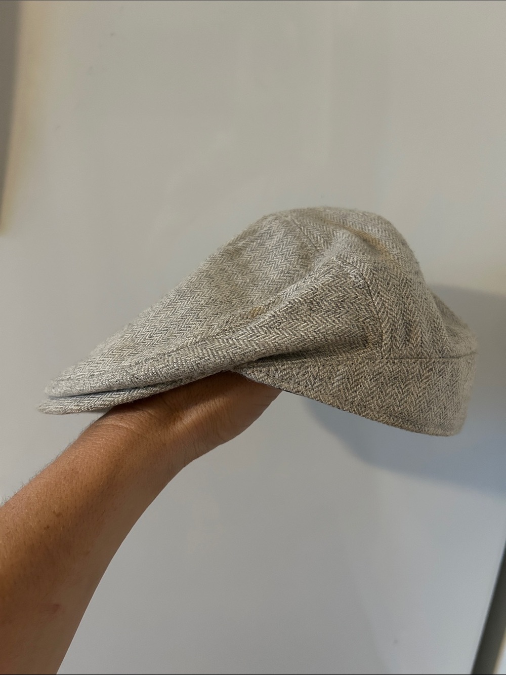 Classic Herringbone Flat Cap in Light Gray - Women's Hat